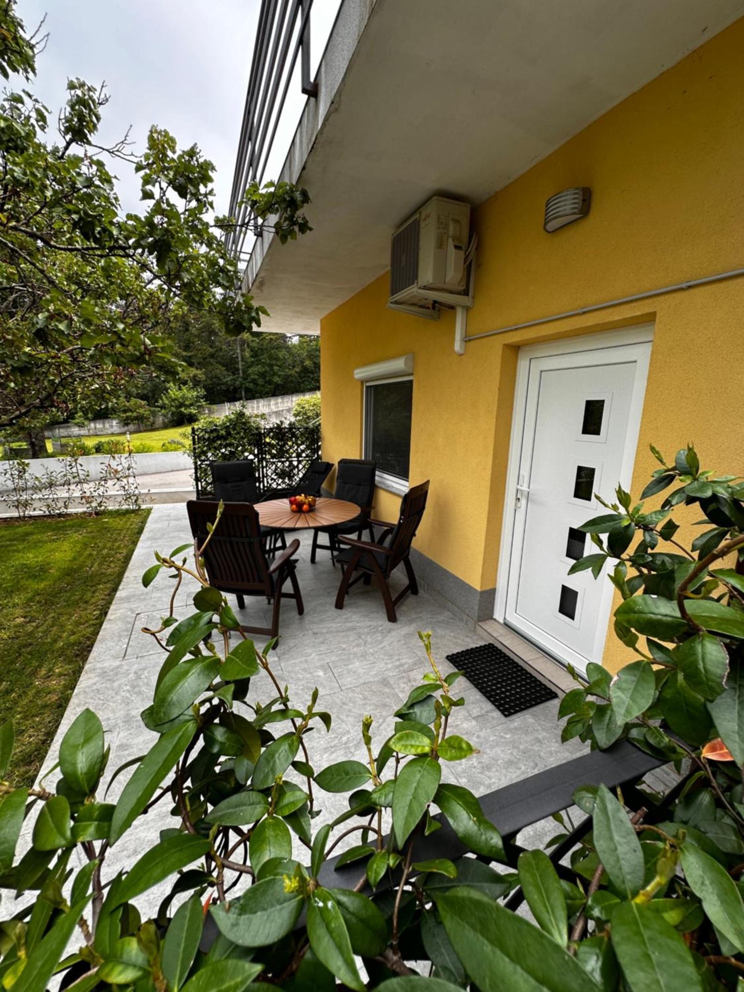 Riad Apartments Zgornje Skofije Exterior foto